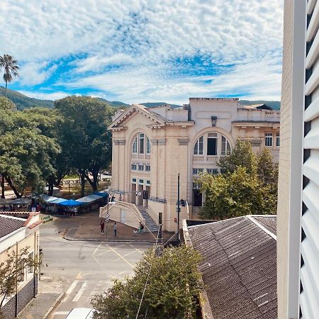Hotel Thermas Da Mantiqueira - Pocos De Caldas - De Frente Para A Praca Central E Relogio Floral ภายนอก รูปภาพ